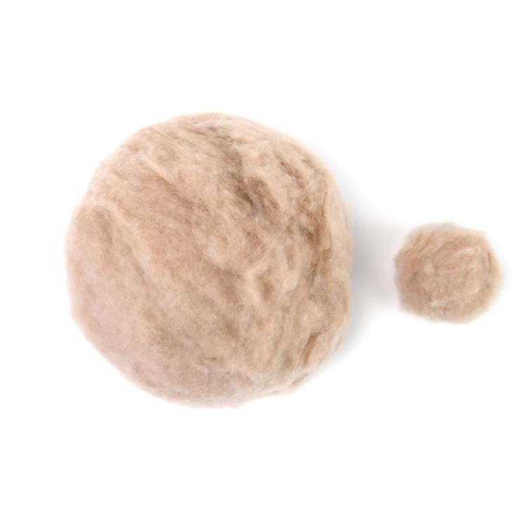 Factory Stock  Cheap 18.5-23.5 mic natural color Super quality comed Dehaired sheep lamb wool Fiber