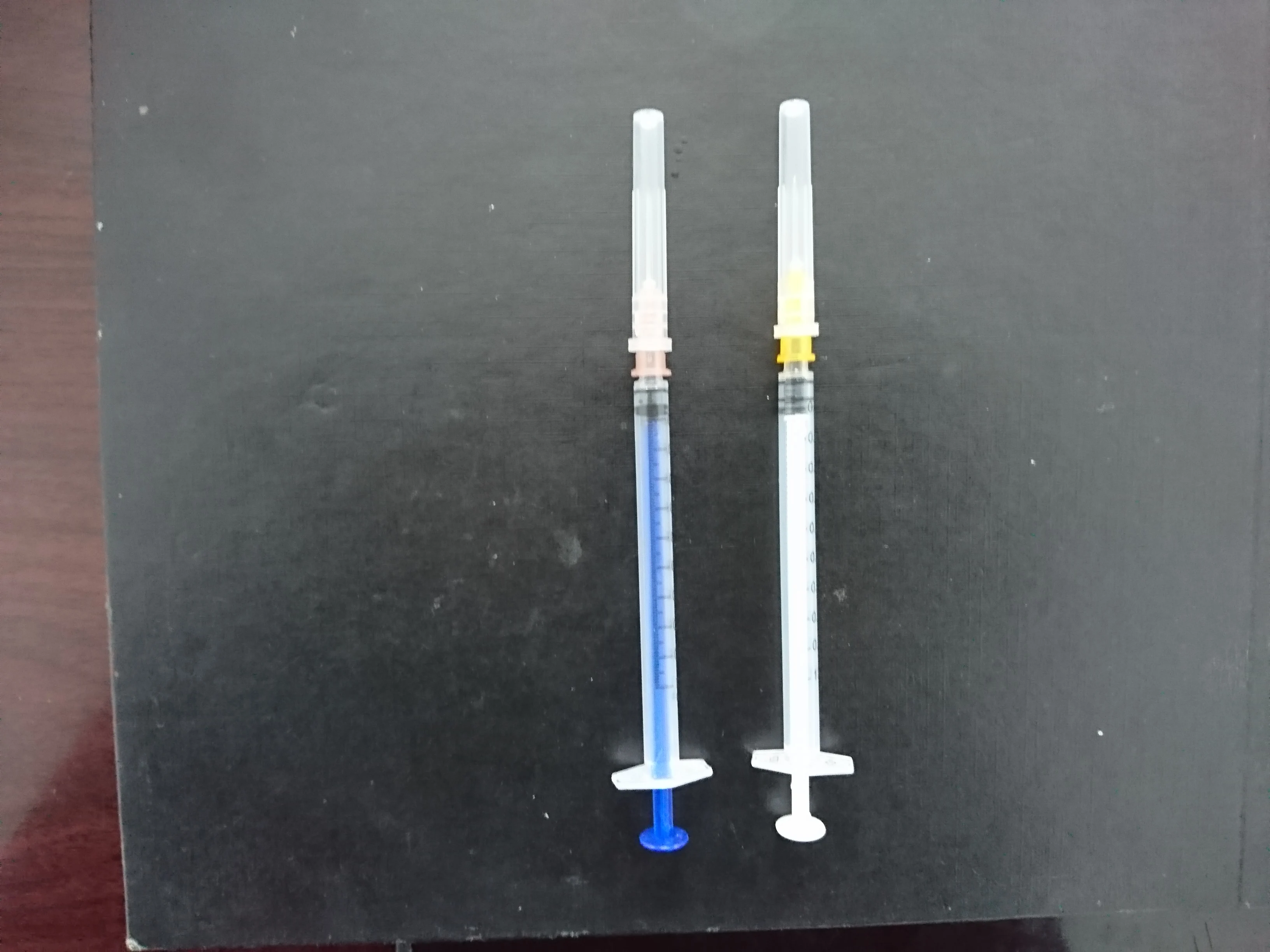 
Customizable Certificate 1ml Luer Slip and luer lock Disposable Vaccine Syringe 