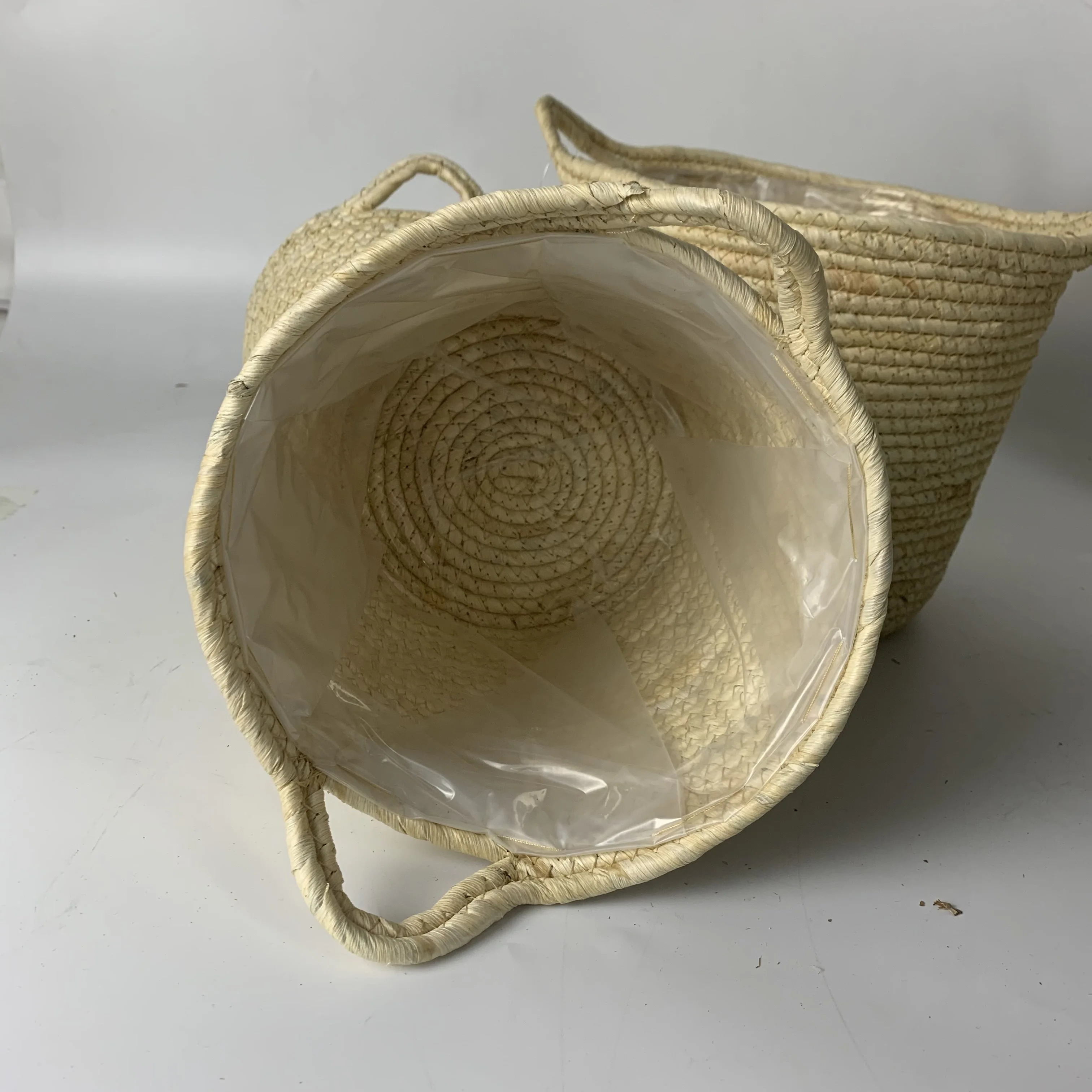 New design wholesale outdoor grass weaved baskets artificial plant flower pot for decoration