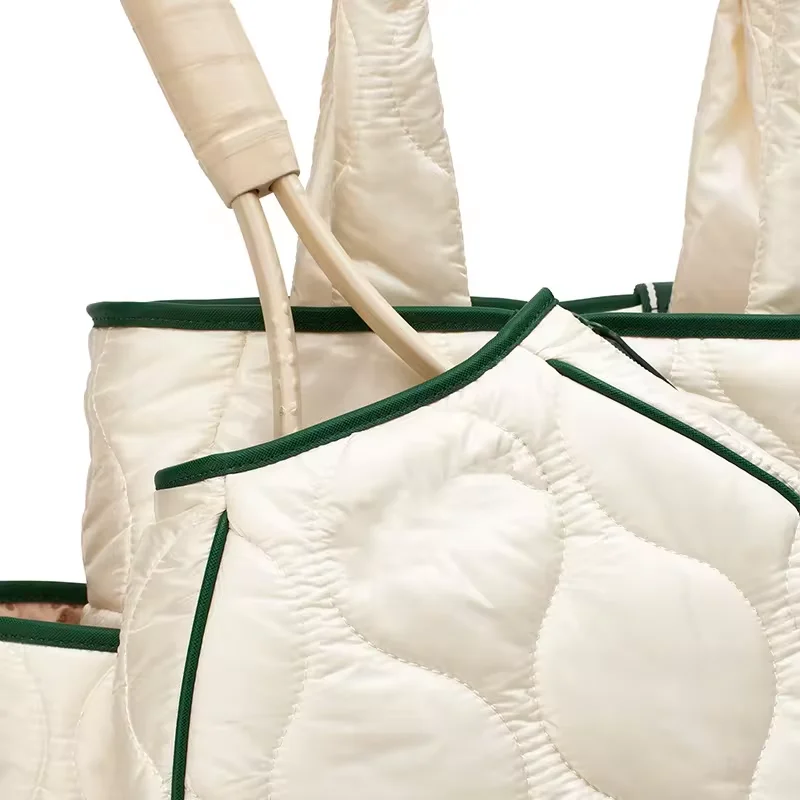 Fashionable Women White Custom Gym Badminton Pickleball Paddle Racket Bag Quilted Puffer Tennis Backpack