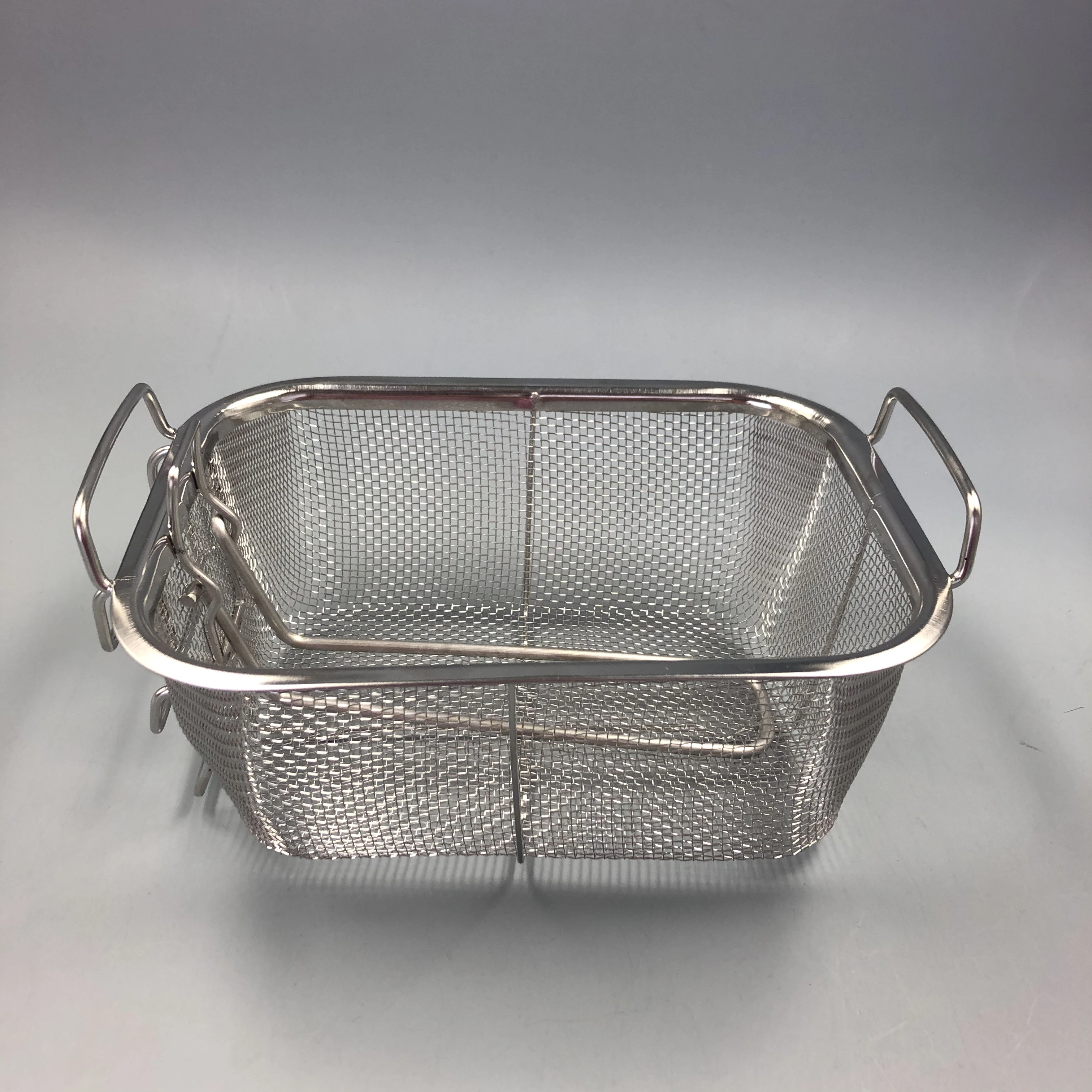 Wholesale High Quality Fruit Large Baking Stainless Steel Mesh Basket