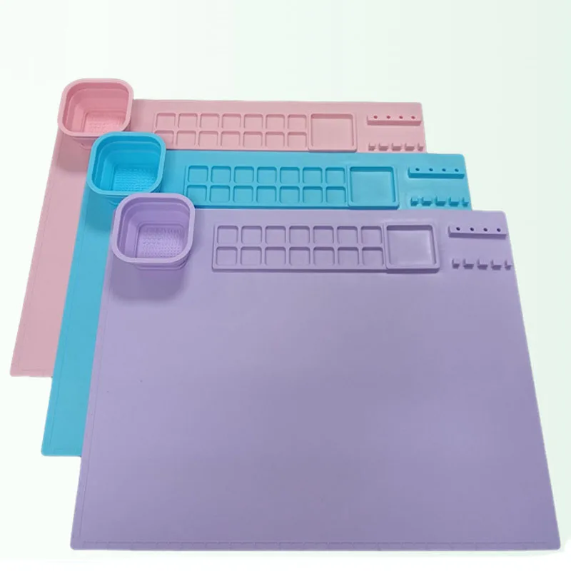 Silicone Painting Mat Art Station with Built-in Palette Multipurpose Silicone Art Mat Water Coloring Mat for Kids