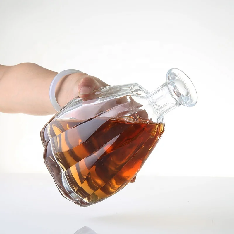 750ML Glass liquor bottles. Sturdy, stylish. Ideal for storing various spirits.