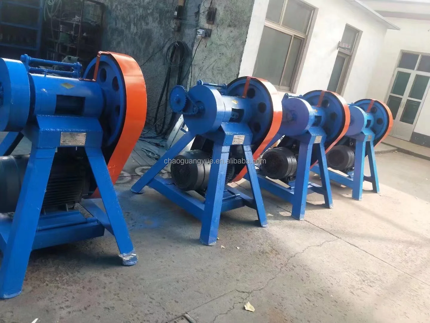 Semi Automatic Used Tires Processing Equipment / Tire Recycling Equipment Prices / Waste Tire Recycling Rubber Powder Machine