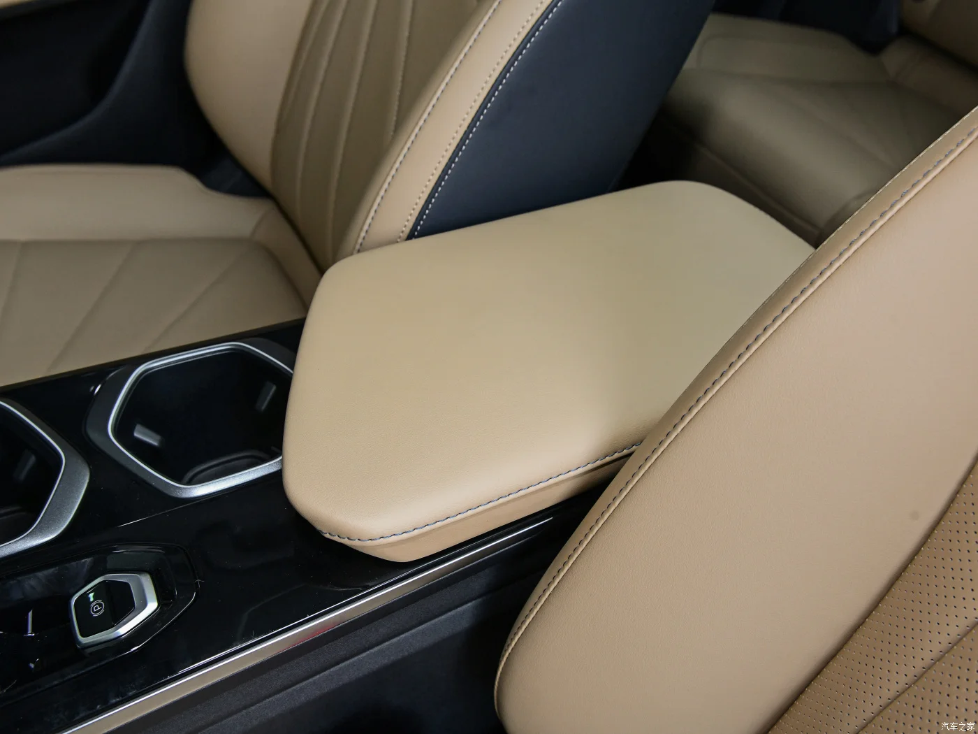 SUV gasoline cars Geely Cool L 2023 2.0TD DCT flagship model Good quality and low price cars