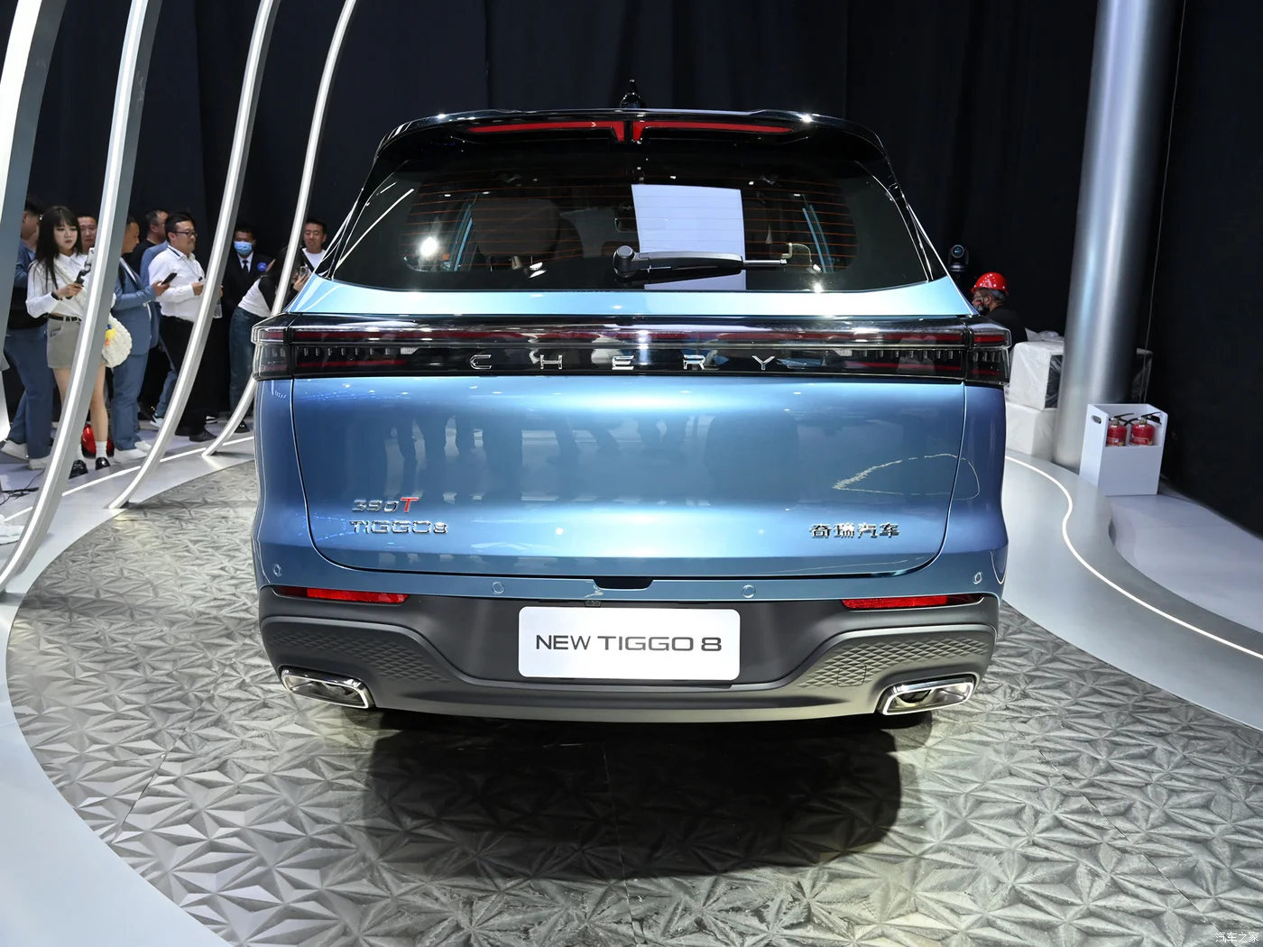 Wholesale Chery Tiggo 8 Pro EV Car Discount Passenger Vehicle 5 Seats High-Speed 200km/h Cherry Car