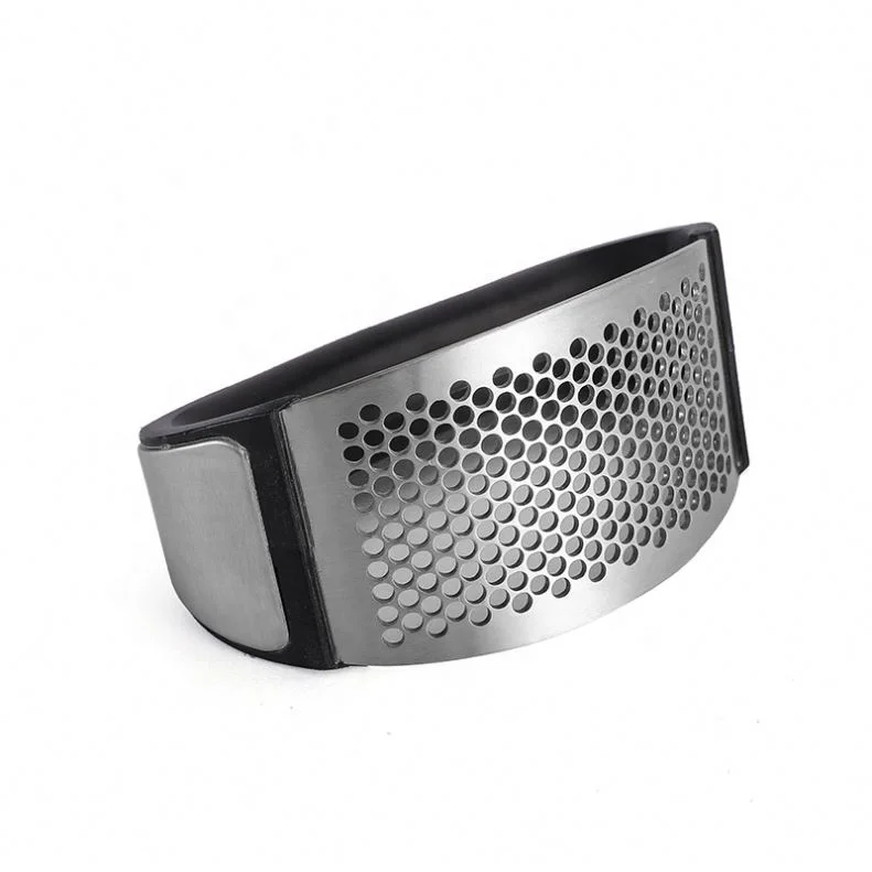 2020 New Fashion Simple 304 Stainless Steel Garlic Press Household Manual Masher Kitchen Ginger Masher Ring Garlic Masher