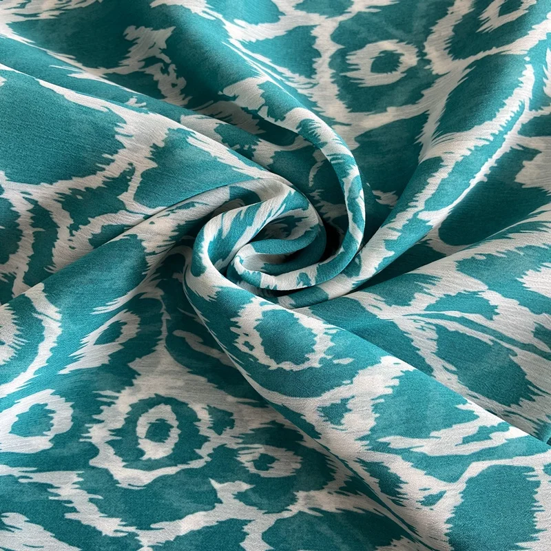 100% polyester  ladies skirt crepe style chiffon  fabric with fashion printed  pattern