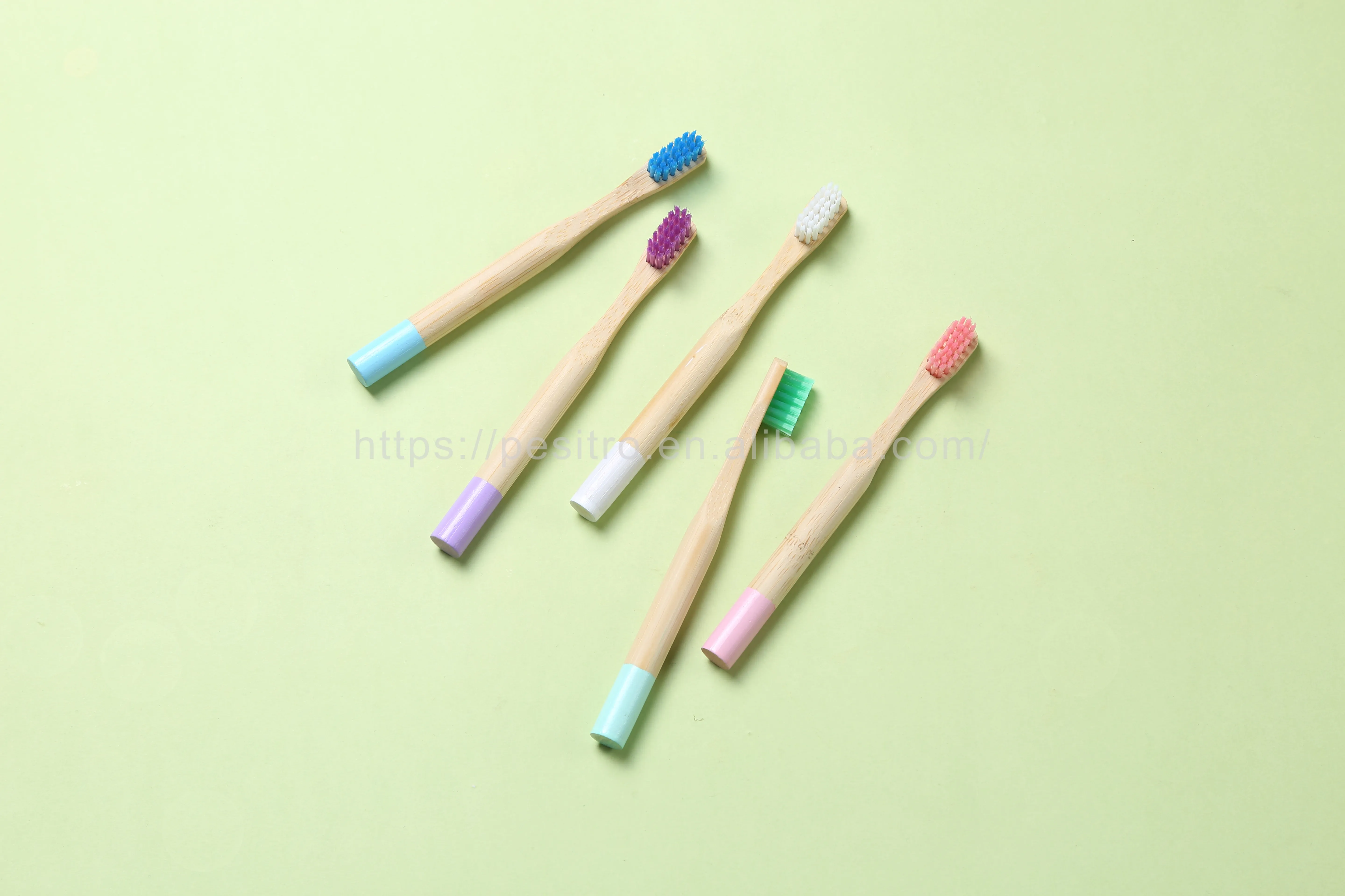Eco Friendly Kids Bamboo Toothbrushes Children Natural Bamboo Kids Brush Clean Ur Teeth Customized Logo Acceptable Round Shape
