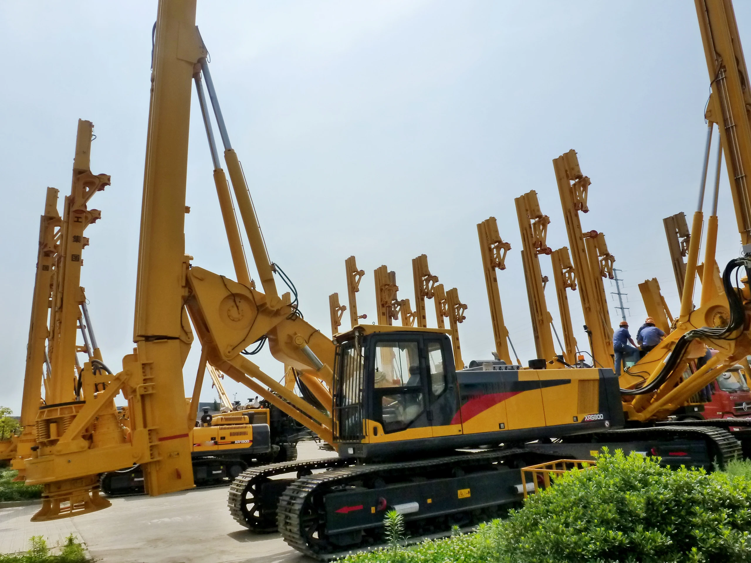 Rotary Drilling Rig Deep Well Drilling Machine 1500mm XR160E Well Drilling Machine for Sale