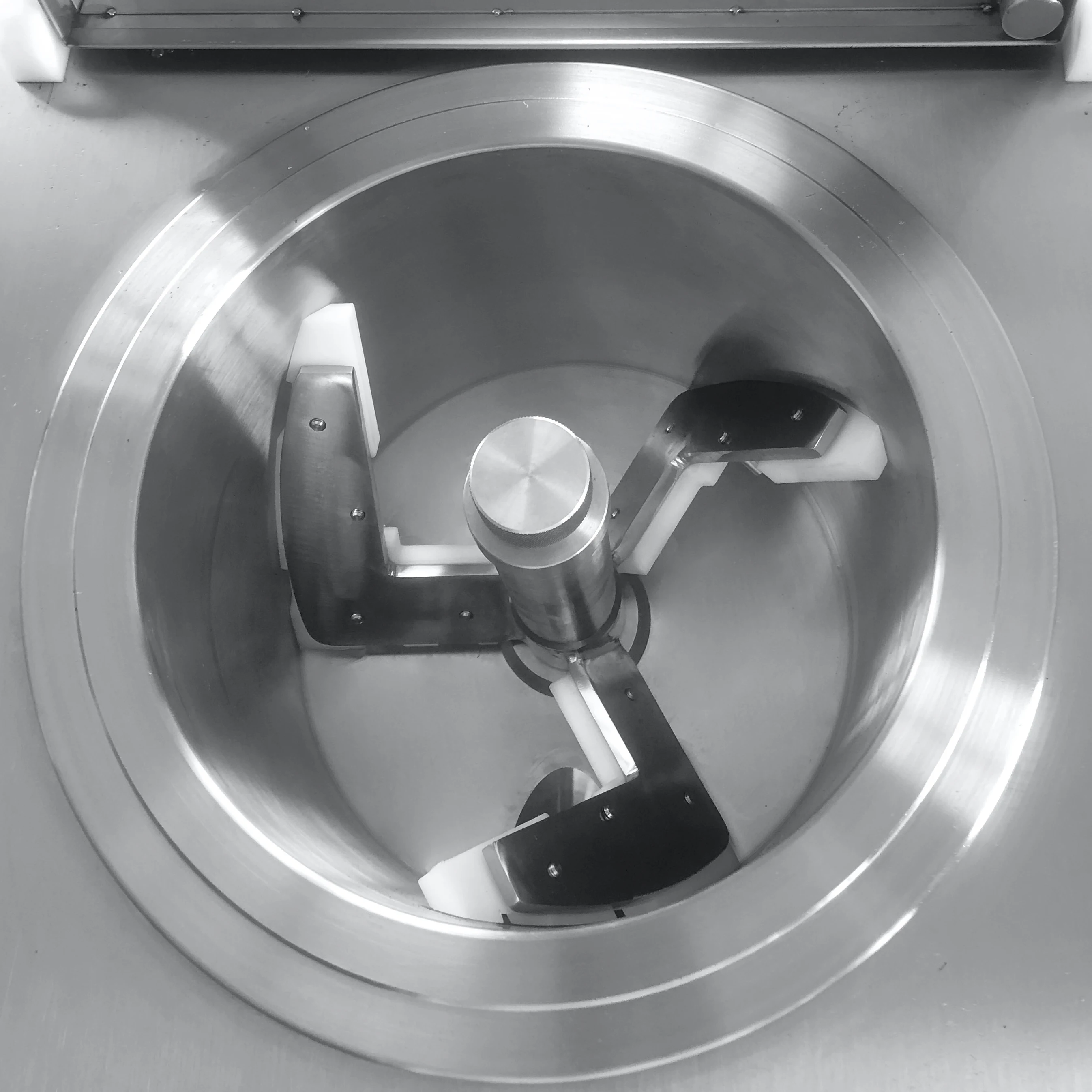 Лезвия для легкой очистки и работы машина взбивания твердого мороженого делает смешивание охлаждение ингредиентов полностью