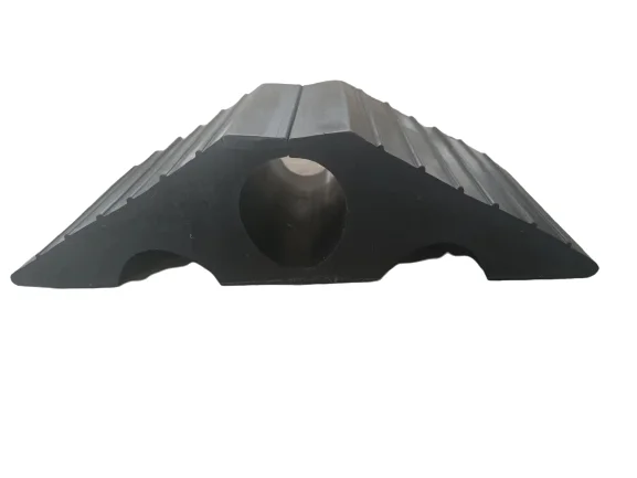 Ship type D: ship dock and dock bumper sealing strip