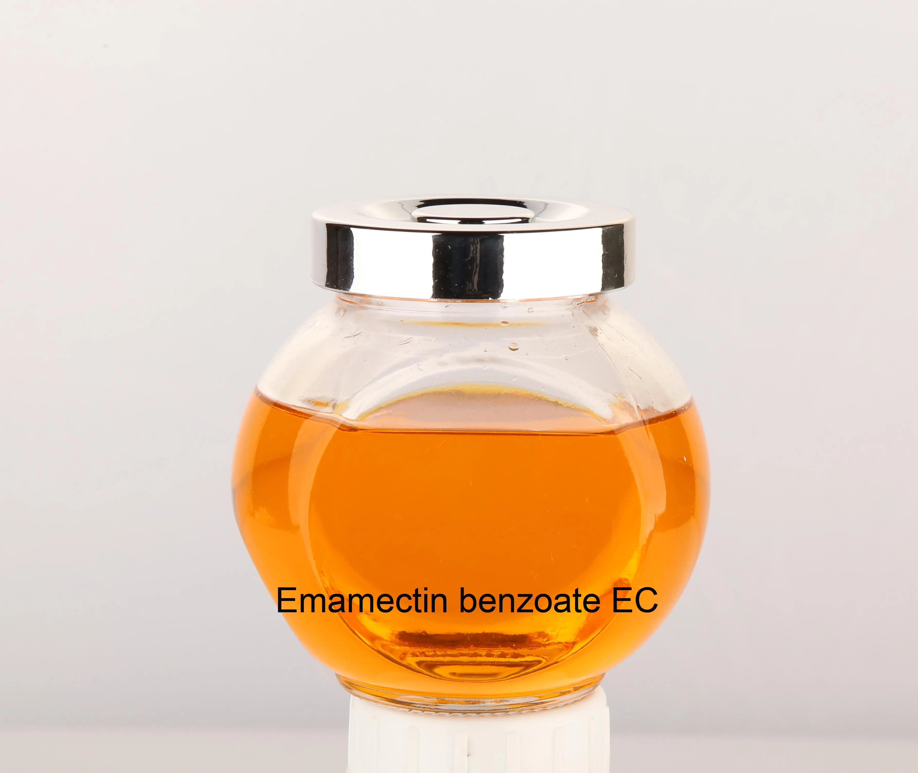 
factory supply emamectin benzoate 70% cas 155569-91-8 with best price 