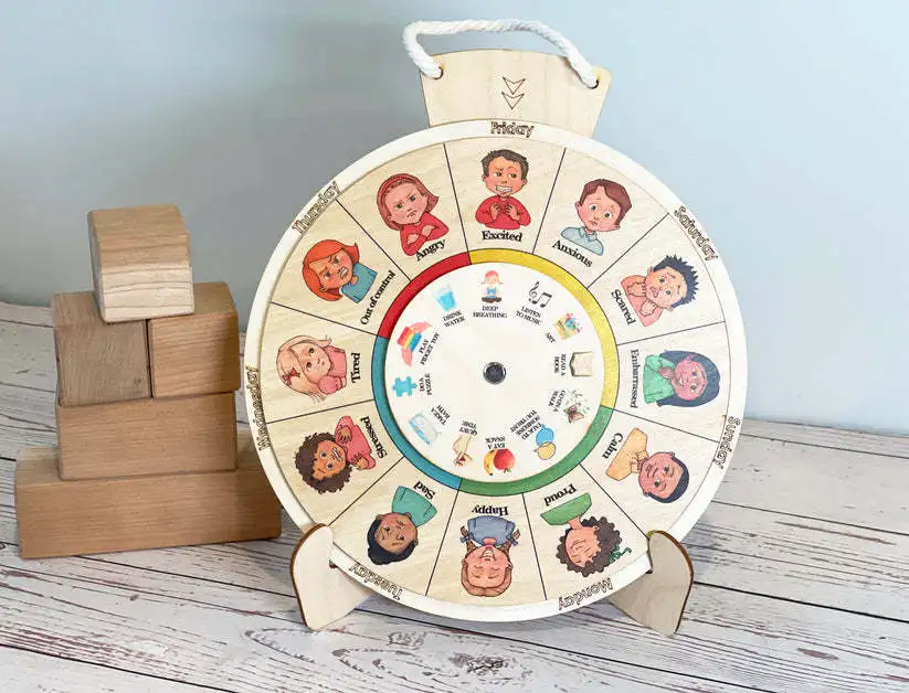 Wholesale Creative Pendant Wooden Wheel Calendar Wooden Crafts For Home Decoration