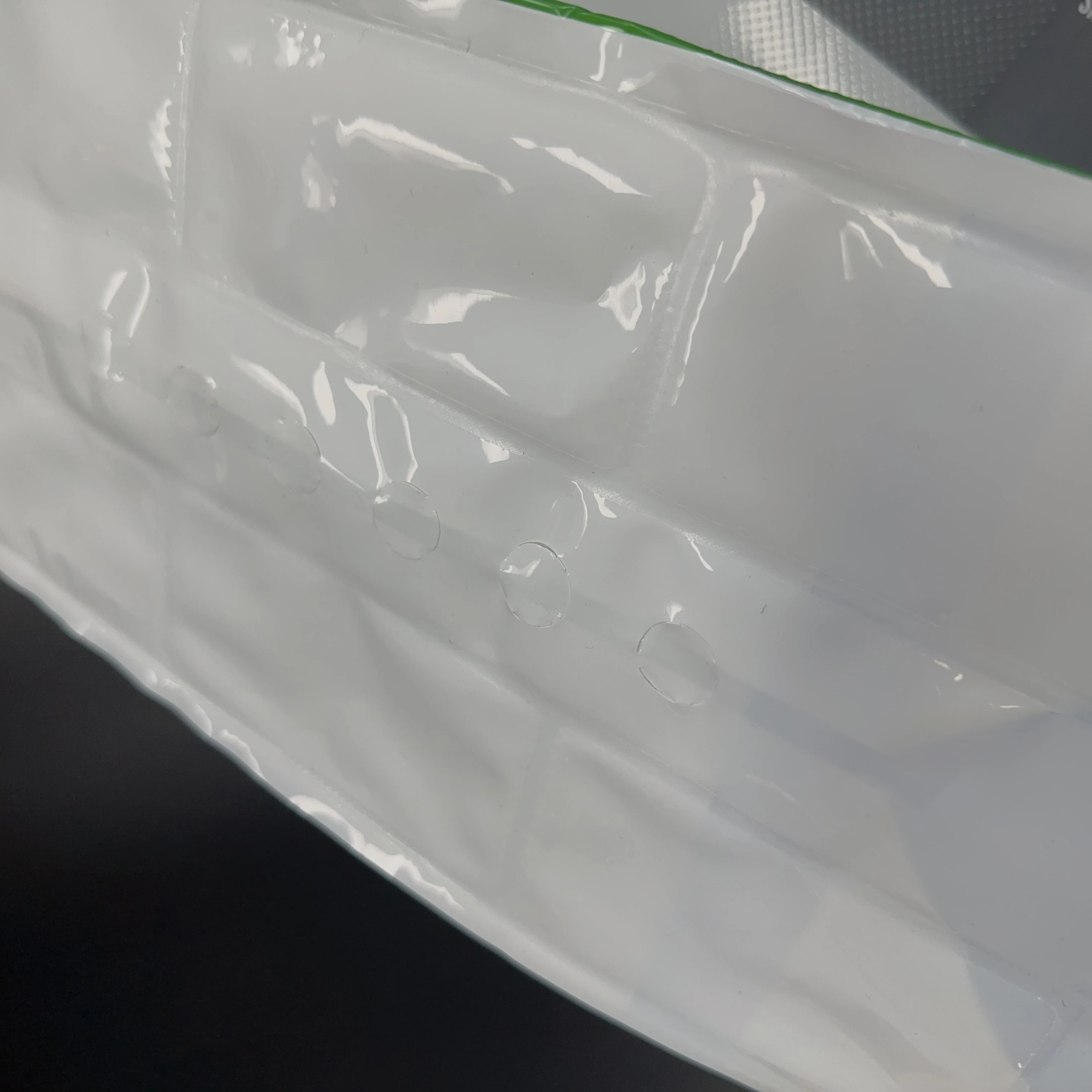 EGP PE PP Woven Block Bottom Valve Bag with Embossing Moisture-Proof 25kg Size