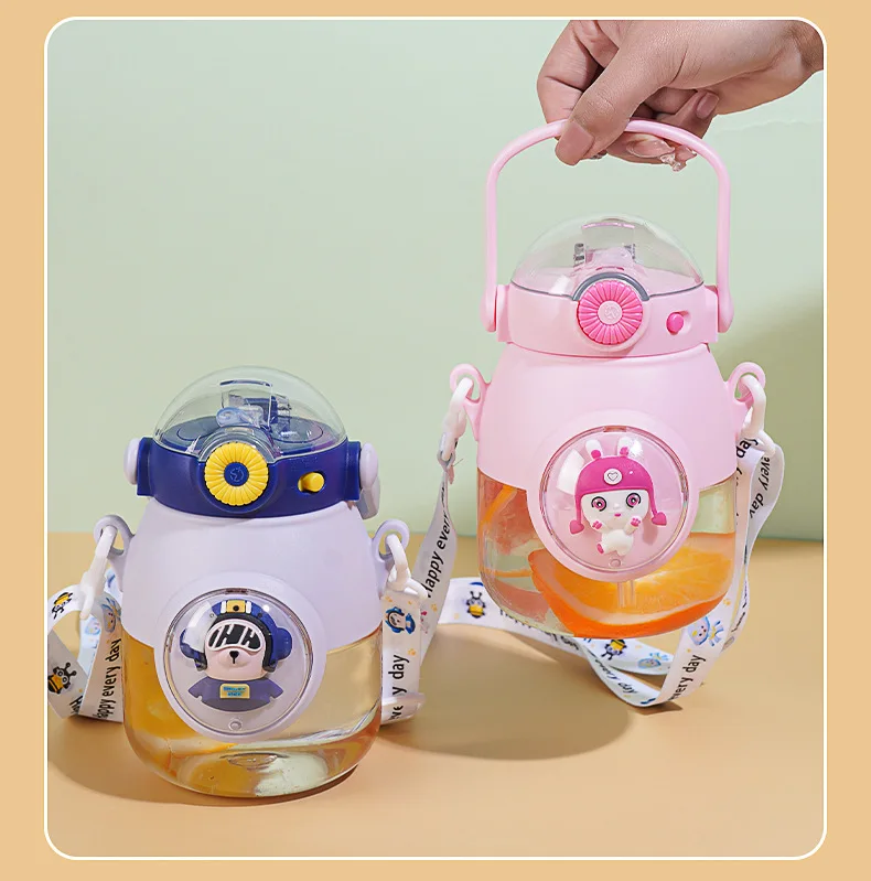 Cartoon Plastic Bottle 14.jpg