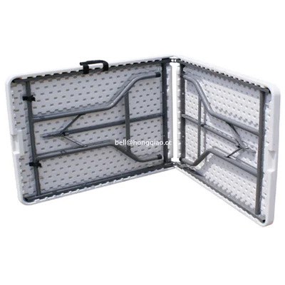 183CM Length Outdoor Compact Lightweight PE Plastic Folding Table In Half