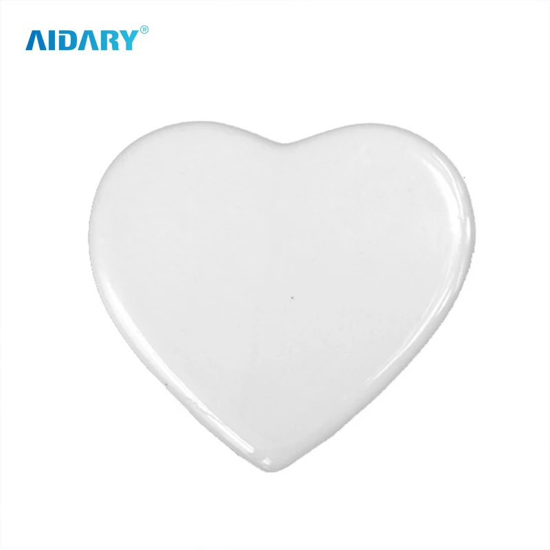 High Quality Hot Selling Heart-shaped Ceramic Decorative Tiles Heart-shaped Porcelain Piece Sublimation Ornament Blank Porcelain