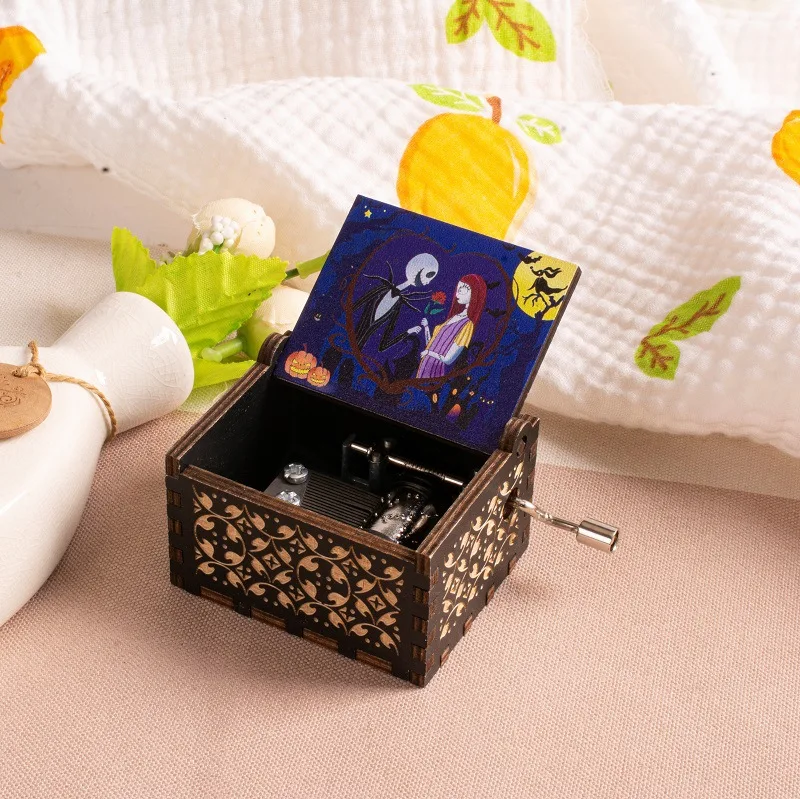 Wholesale Good Price Halloween Theme Music Box Wooden Hand Cranked Mini Size Music Box