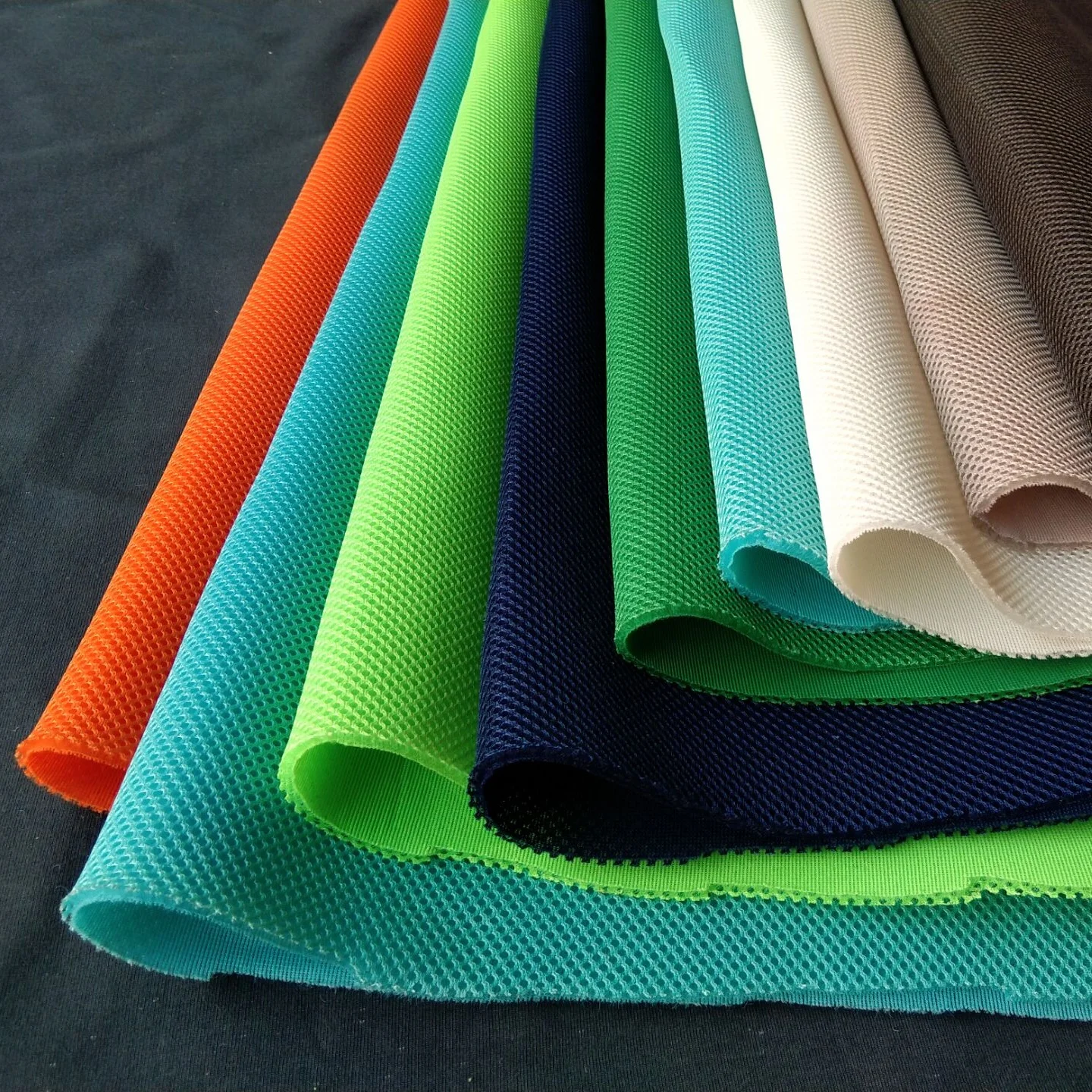 A large number of export 3-4 mm thickness luggage footwear clothing mesh fabric