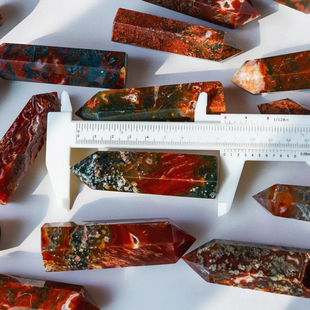Wholesale high quality reiki gemstone natural red moss agate point quartz crystal wand folk crafts