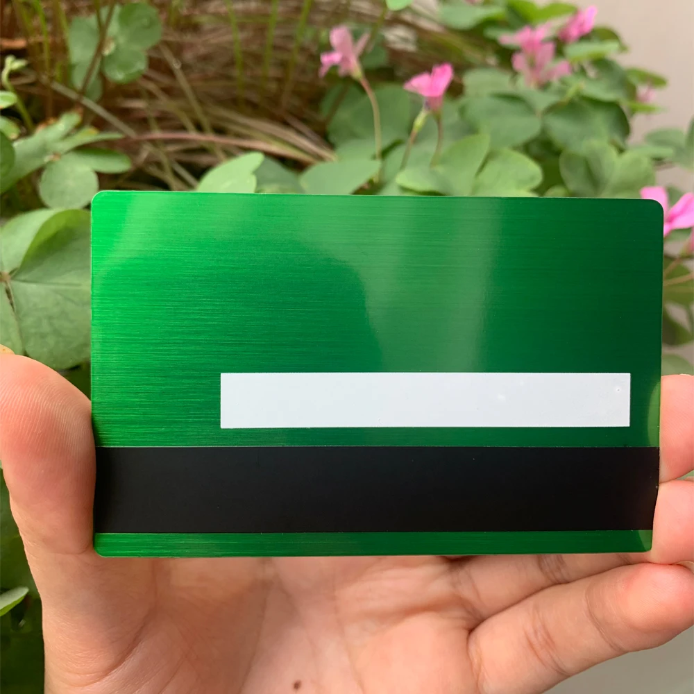 Custom 4442 Chip Metal Card Green Metal Chip Cards Standard Size 85.5 mm 54mm Metal Business Card Blank for Laser Engraving