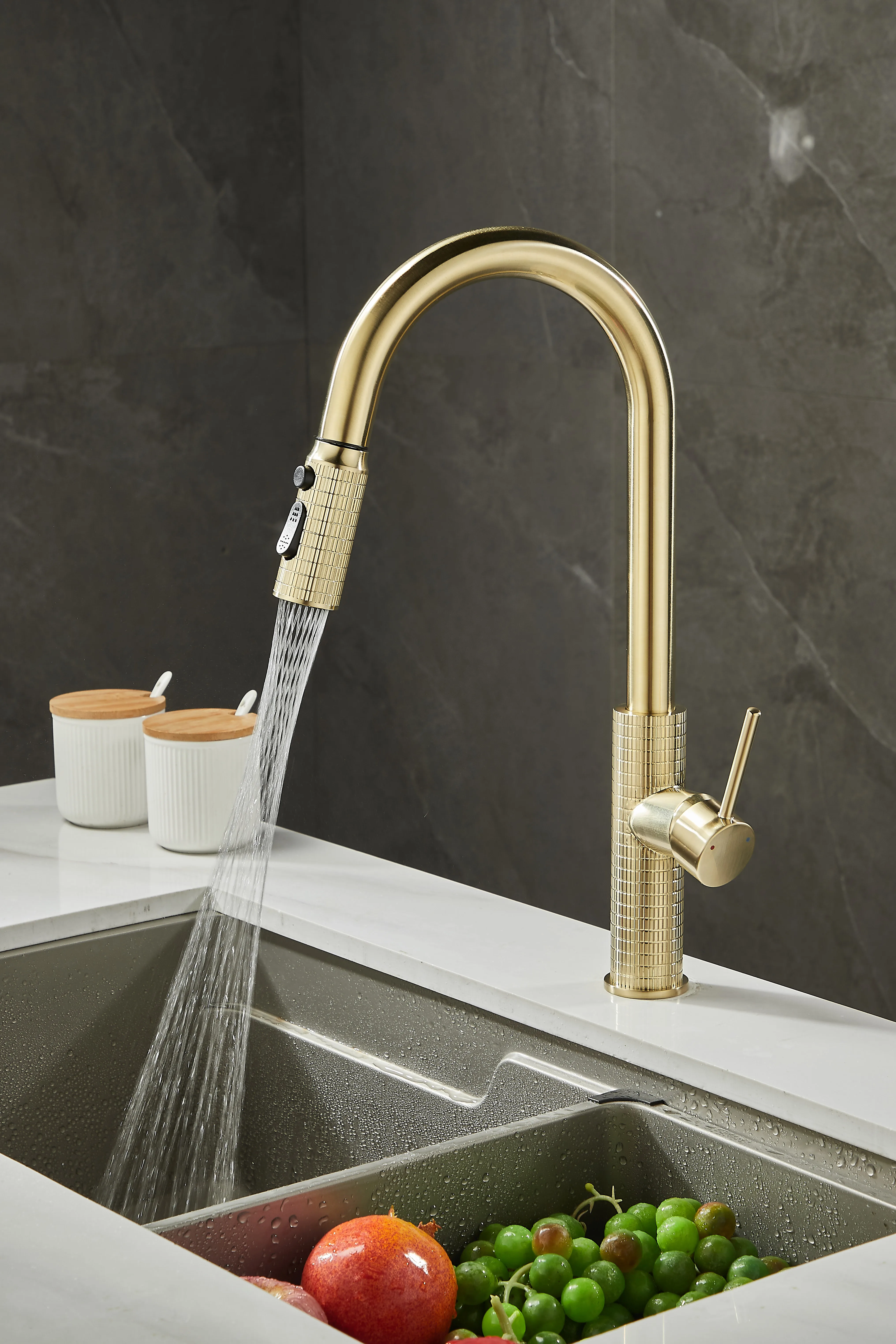 SDAYI Luxury Brushed Gold Kitchen One Handle Hole Water Taps Chrome Mixer Lavatory Bathroom Basin Sink Faucet
