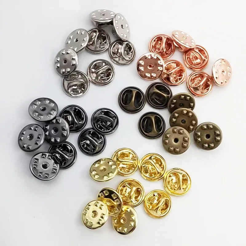 Оптовая продажа Золотая никелированная металлическая бабочка зажимы для клатча резиновая булавка задней части эмалированная лацкана