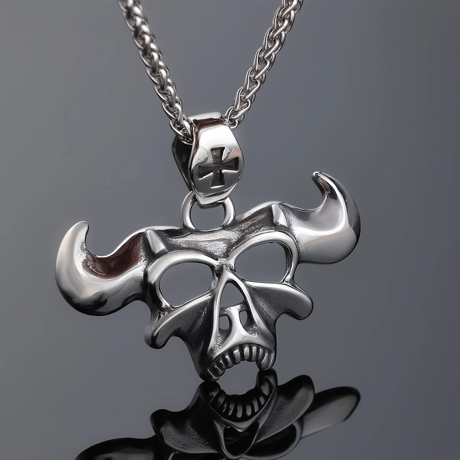 Gothic Horned Demon Skull Pendant Retro Stainless Steel Cow Satan Baphomet Ram Skull Necklace for Men Women