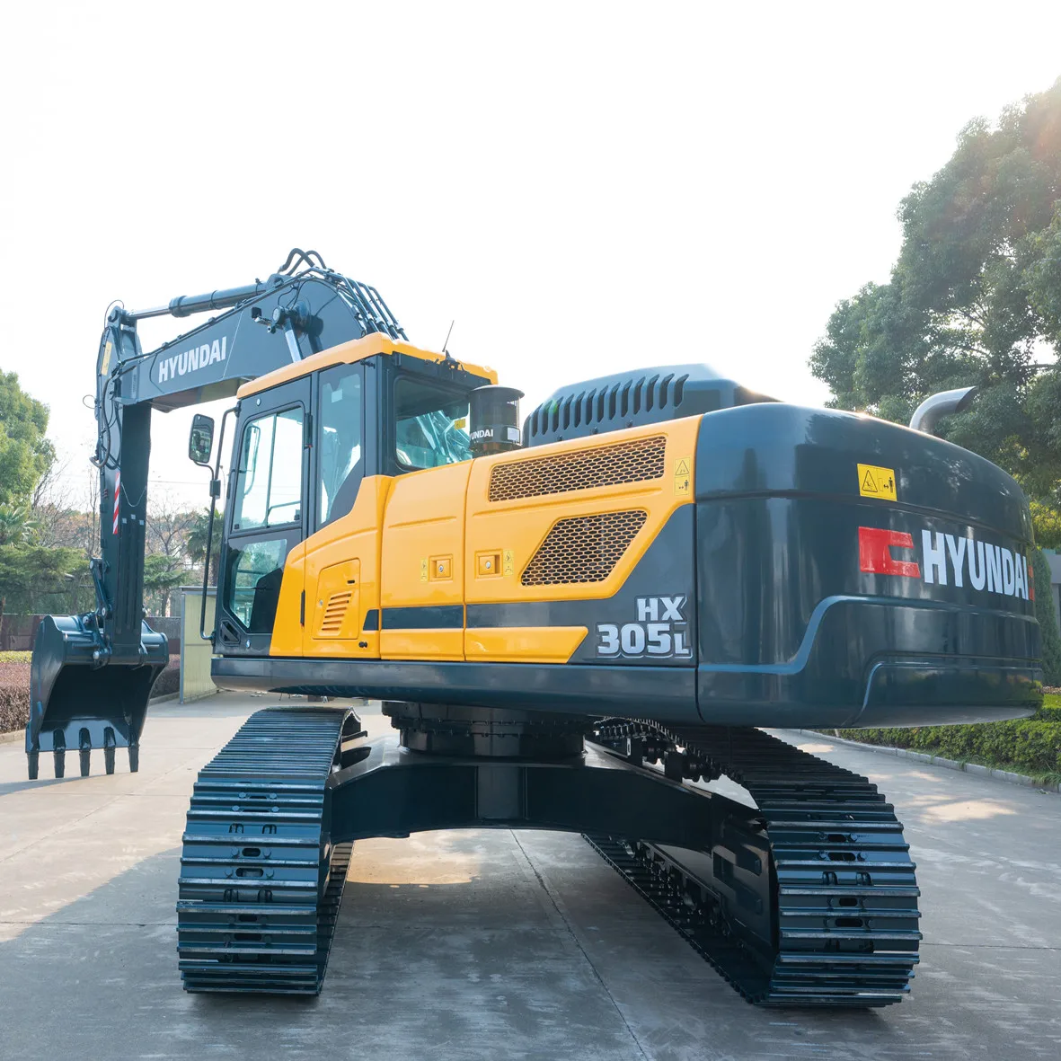 2023 korea made excavator 30 ton Hyundai  305 excavator price