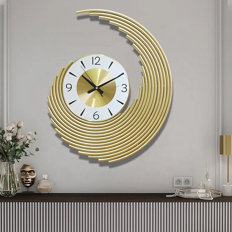 Exclusive Metal Art Decoration Metallic Iron Golden Decoration Wall Clock
