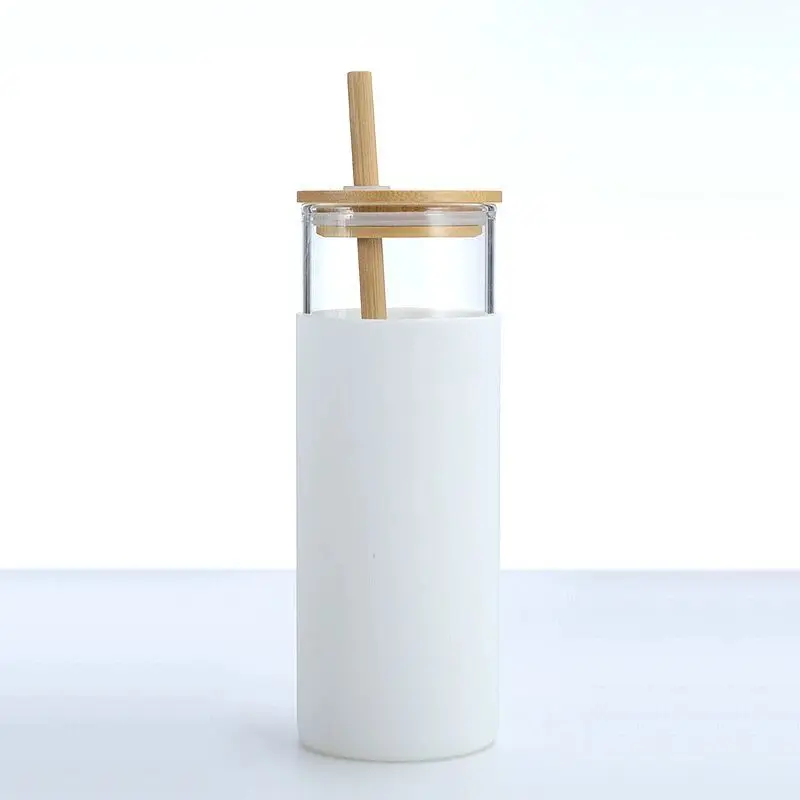 Amazon hot sell 17oz Glass tumbler cup with Silicone Sleeve Bamboo Lid Straw