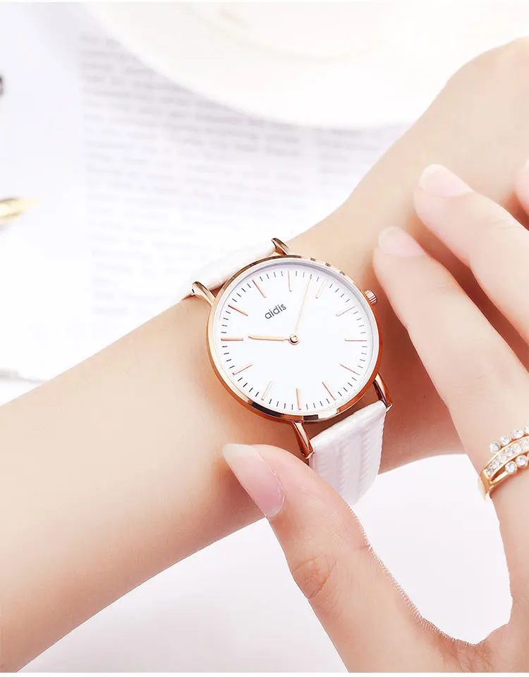 Dropshipping Watch female version of the simple fashion two-pin leather waterproof casual simple quartz watch