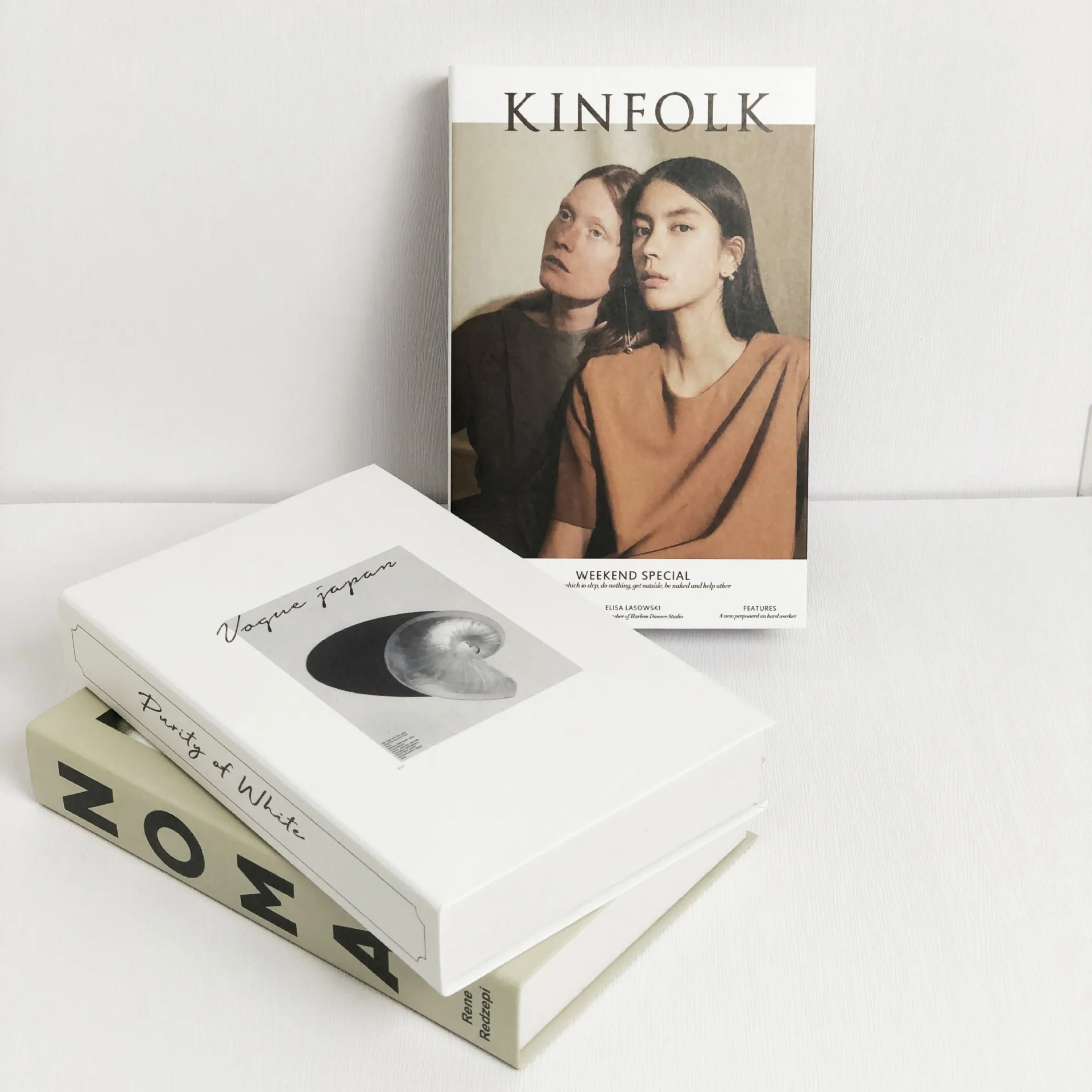 Modern Minimalist English Book Folding Ornament Soft Study Decor Props for Home Coffee Shop Hotel