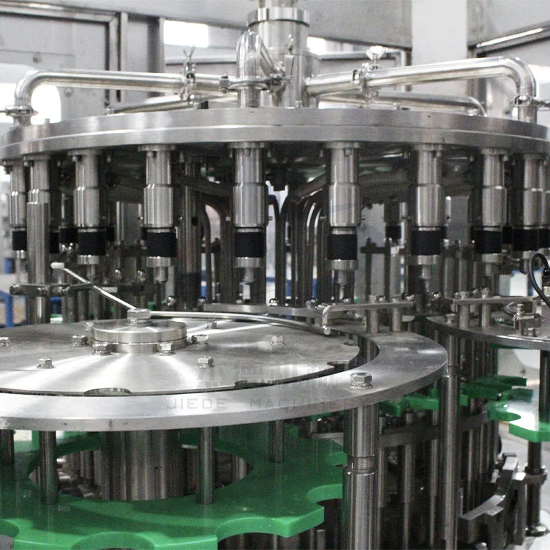 China High Speed Automatic 3 in 1 Carbonated Beverage Soda Sparkling Water Soft Drinks Filling Machine