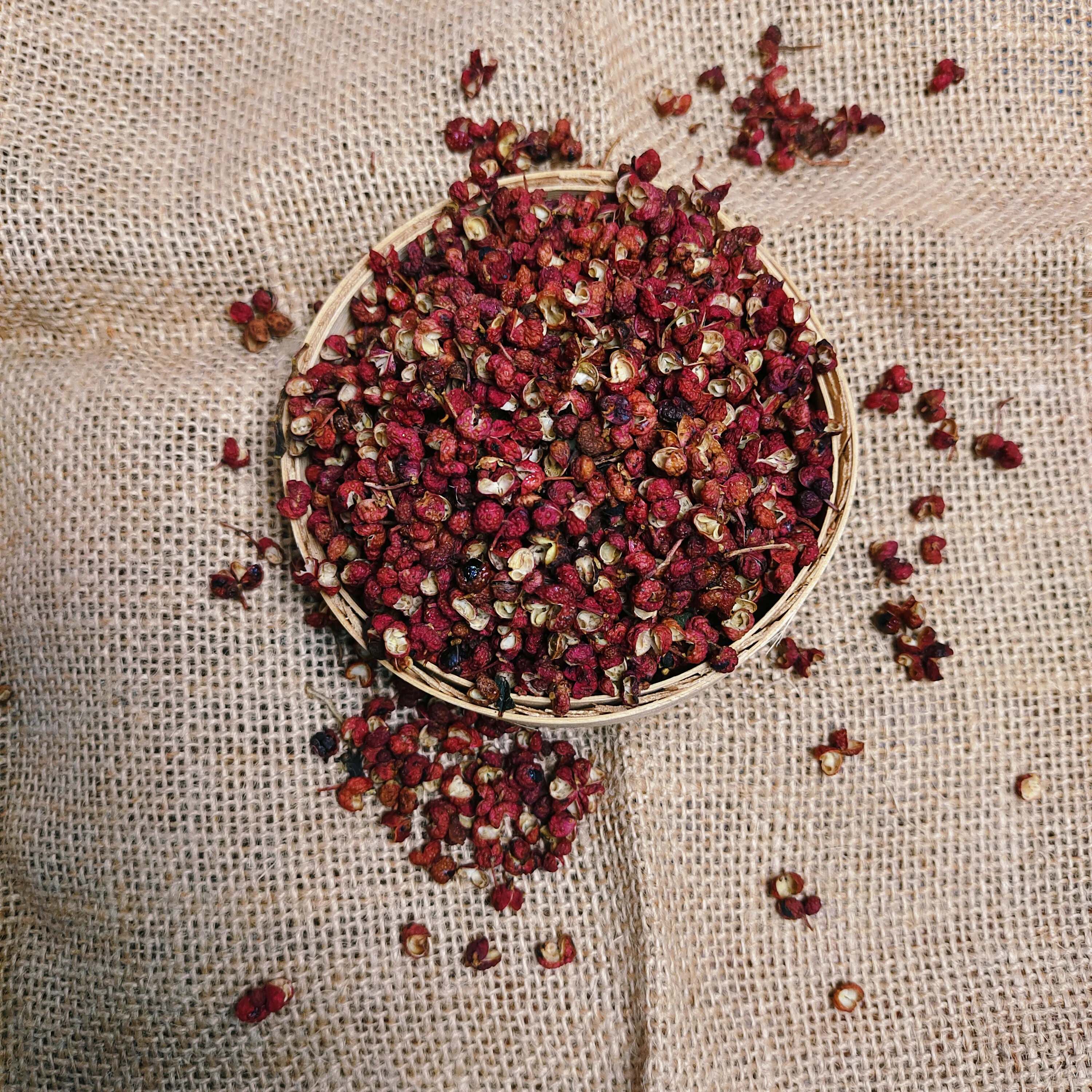 2023 new goods Sichuan pepper wholesale red chilli hot pot base seasoning