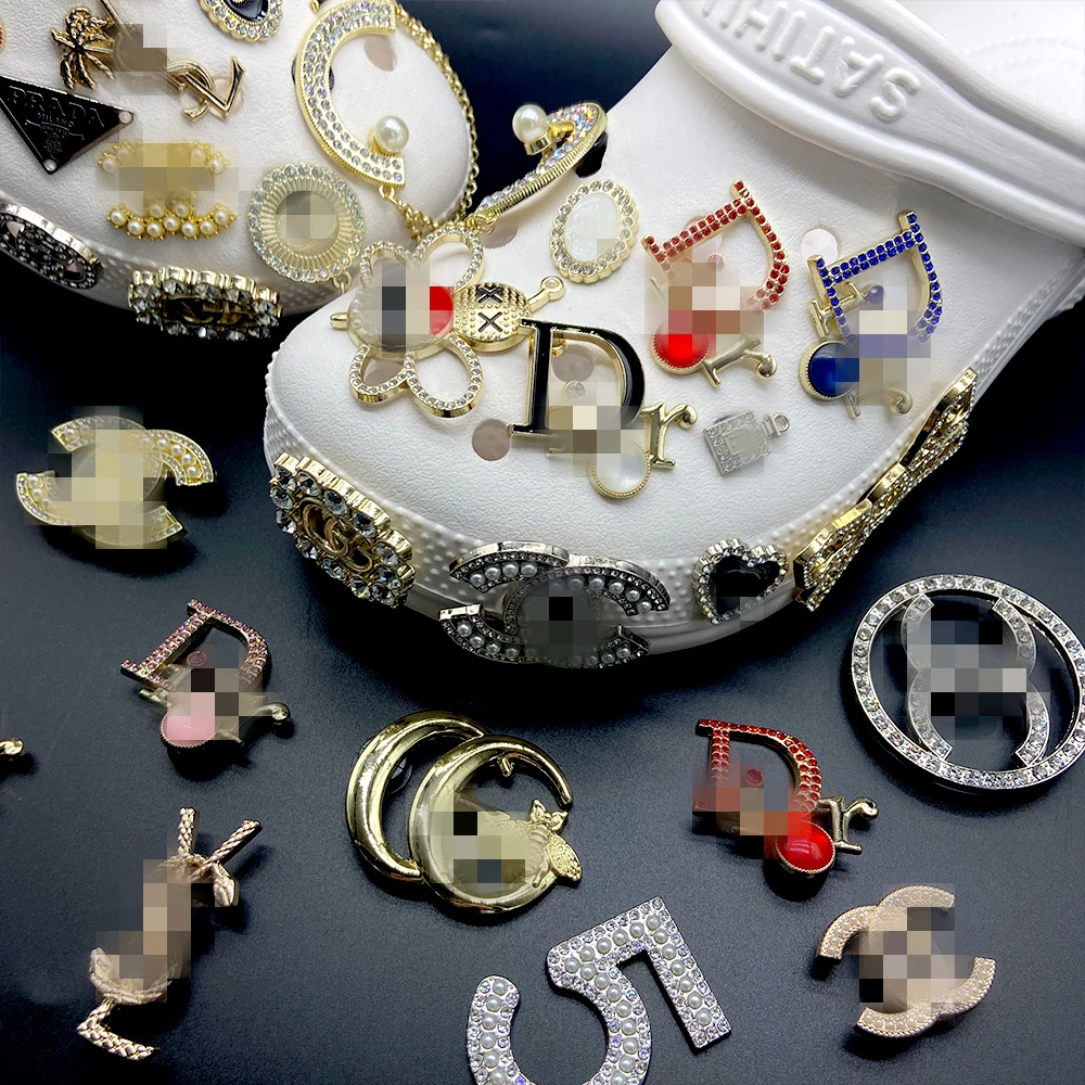 Wholesale Luxury Bling Croc Charms Metal Designer Charms  Diamond Shoe Charms Decoration