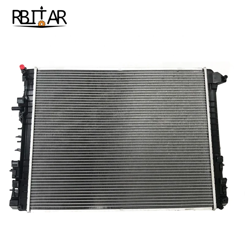 Radiator Manufacturers Water Radiator NEW OEM 670038340  for Maserati car parts