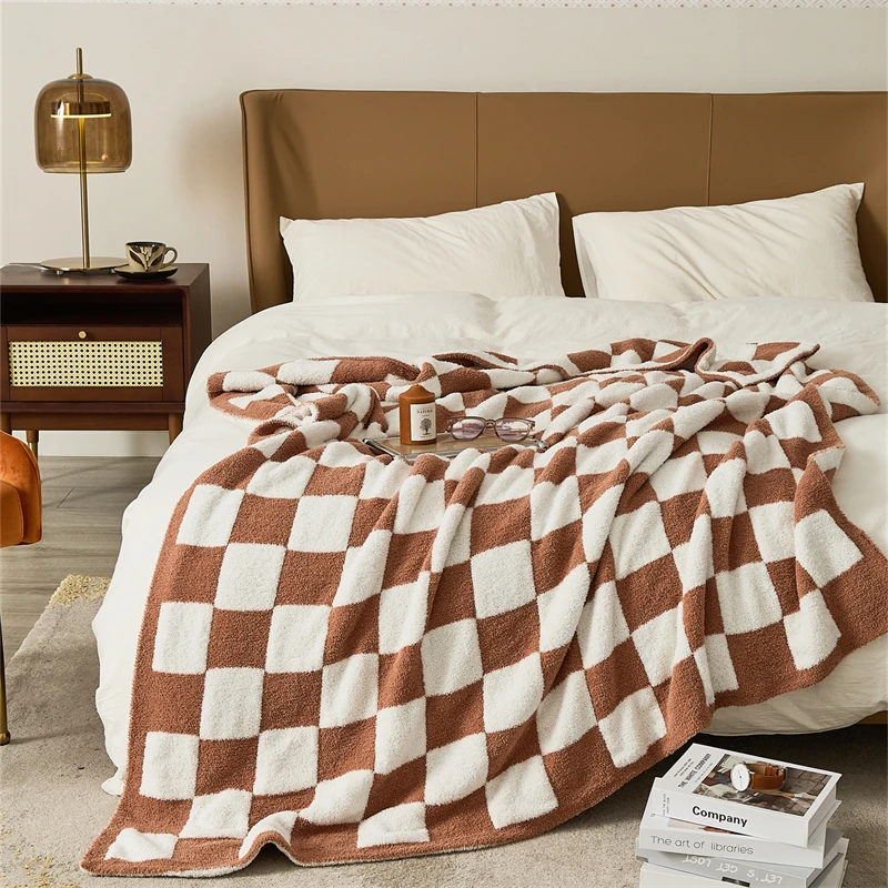 2024 Hot-selling Super Cozy 100% Polyester Checker Jacquard knitted Throw Blanket  For Home Decoration Sofa and Winter QPG