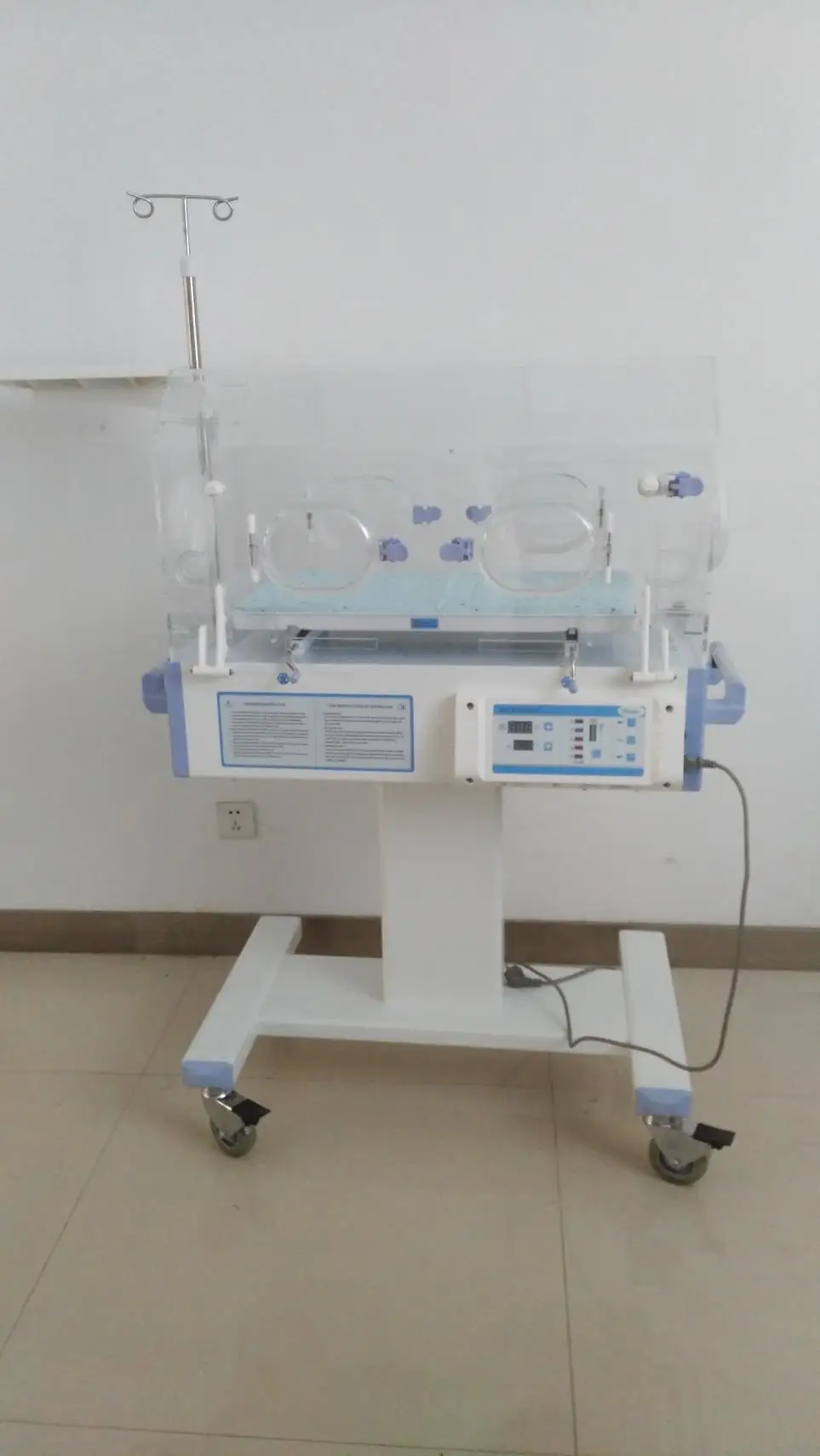 Hospital care equipment phototherapy lamp transport neonatal baby incubator