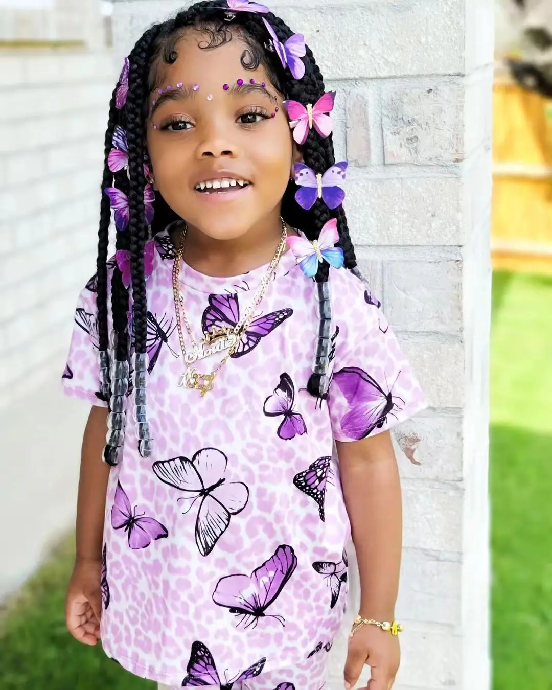 New fashion 2 Pcs girls clothing set short sleeve allover butterfly printed T-shirt + shorts outfits for girls