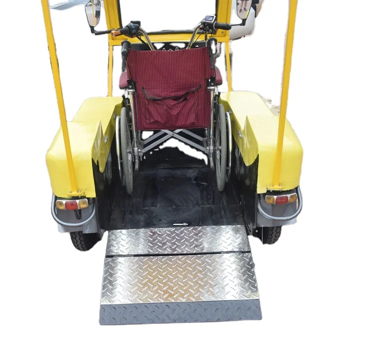 4 wheels Electric car for disabled man,wheelchair man