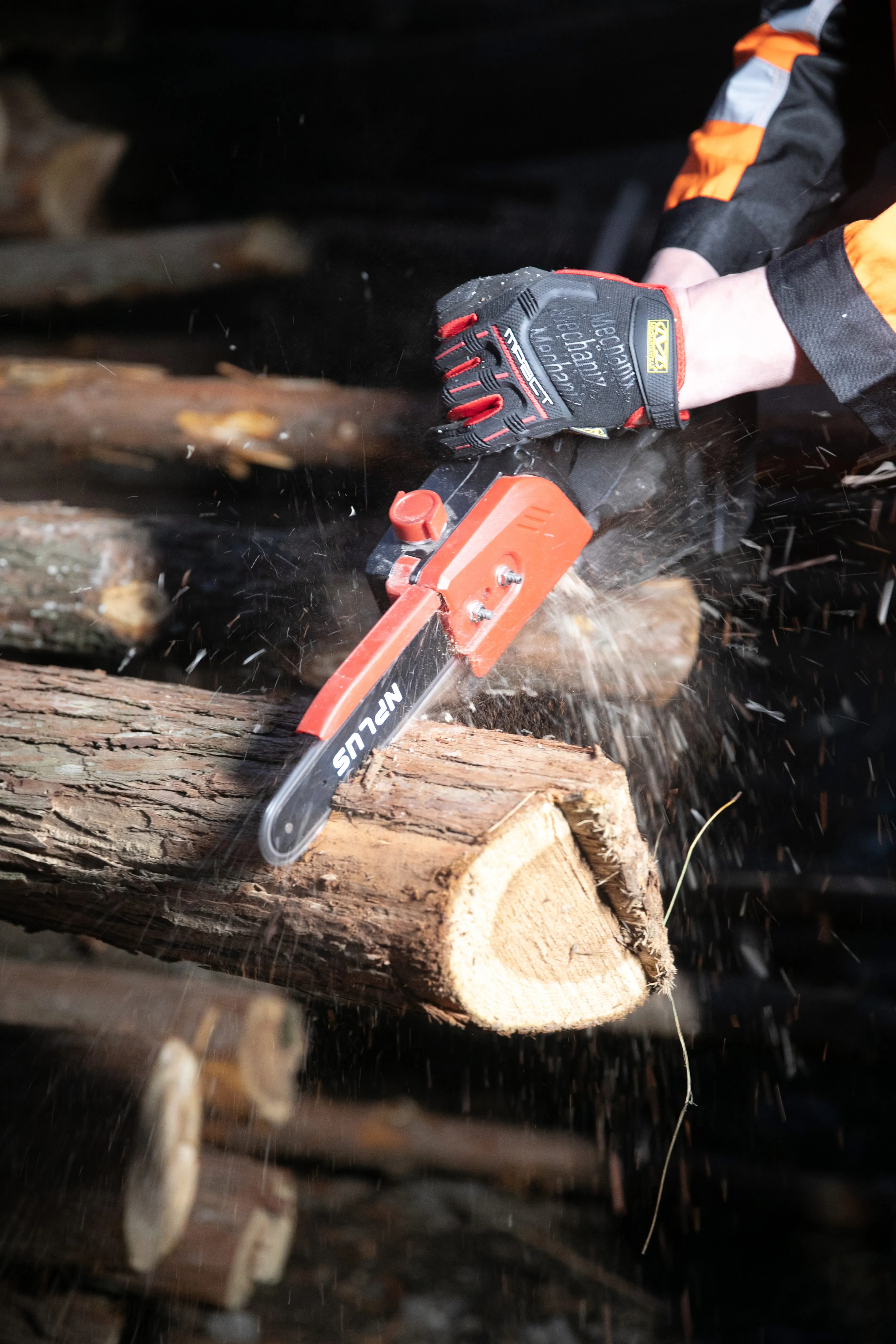 Lithium Battery electric chainsaw 2ah rechargeable battery new energy wood cutting machine