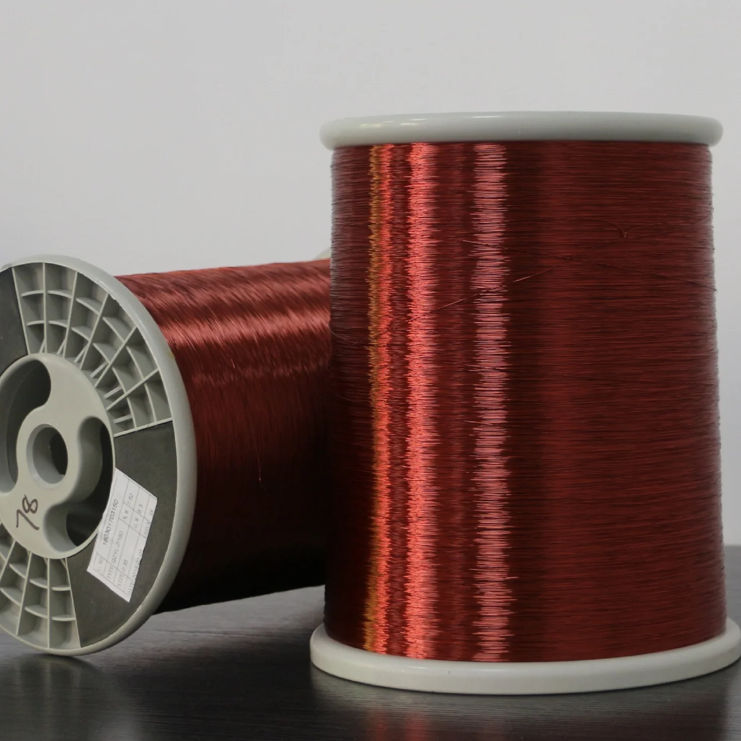 
 Класс 180, изолированная алюминиевая круглая проволока с двойным Эмалированным покрытием  