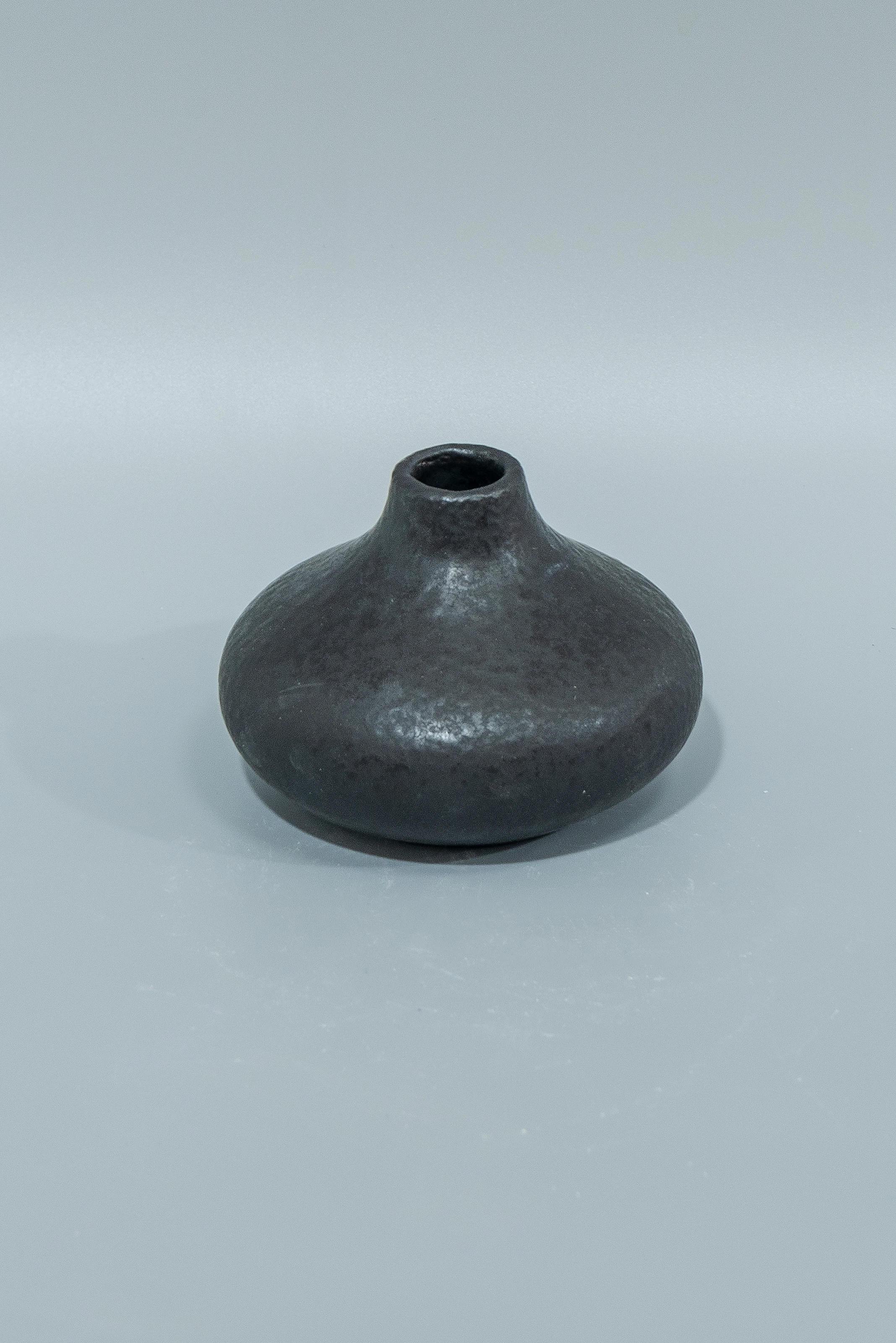 Handmade Modern Simple Matte Ceramic Plant Vases Tabletop Vase for Garden Home Decor and Plant Decoration