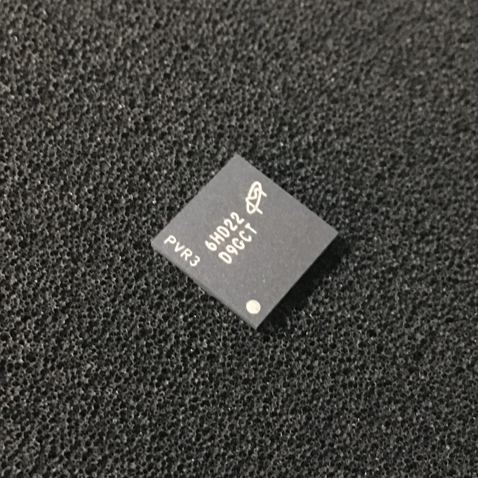 MT47H64M8B6-37E:D 60FBGA SDRAM - DDR2 чип памяти