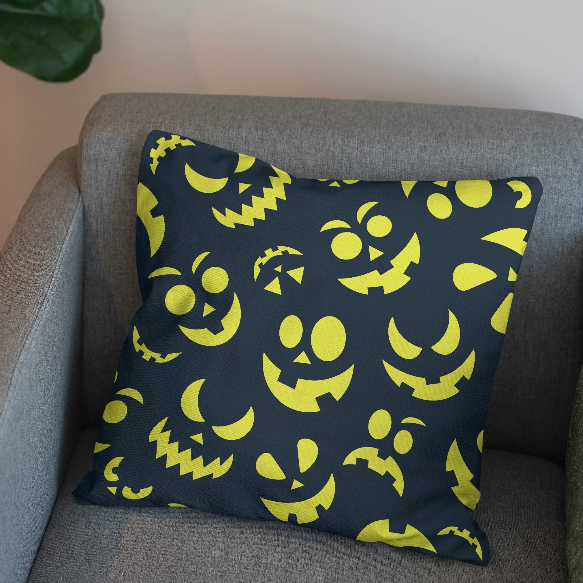 Bed Floor Travel Car Silk Throw Plush Satin Anime Decorative Plush Seat Custom  Hotel Cases Pillow Cover Decor Pillows Cushions