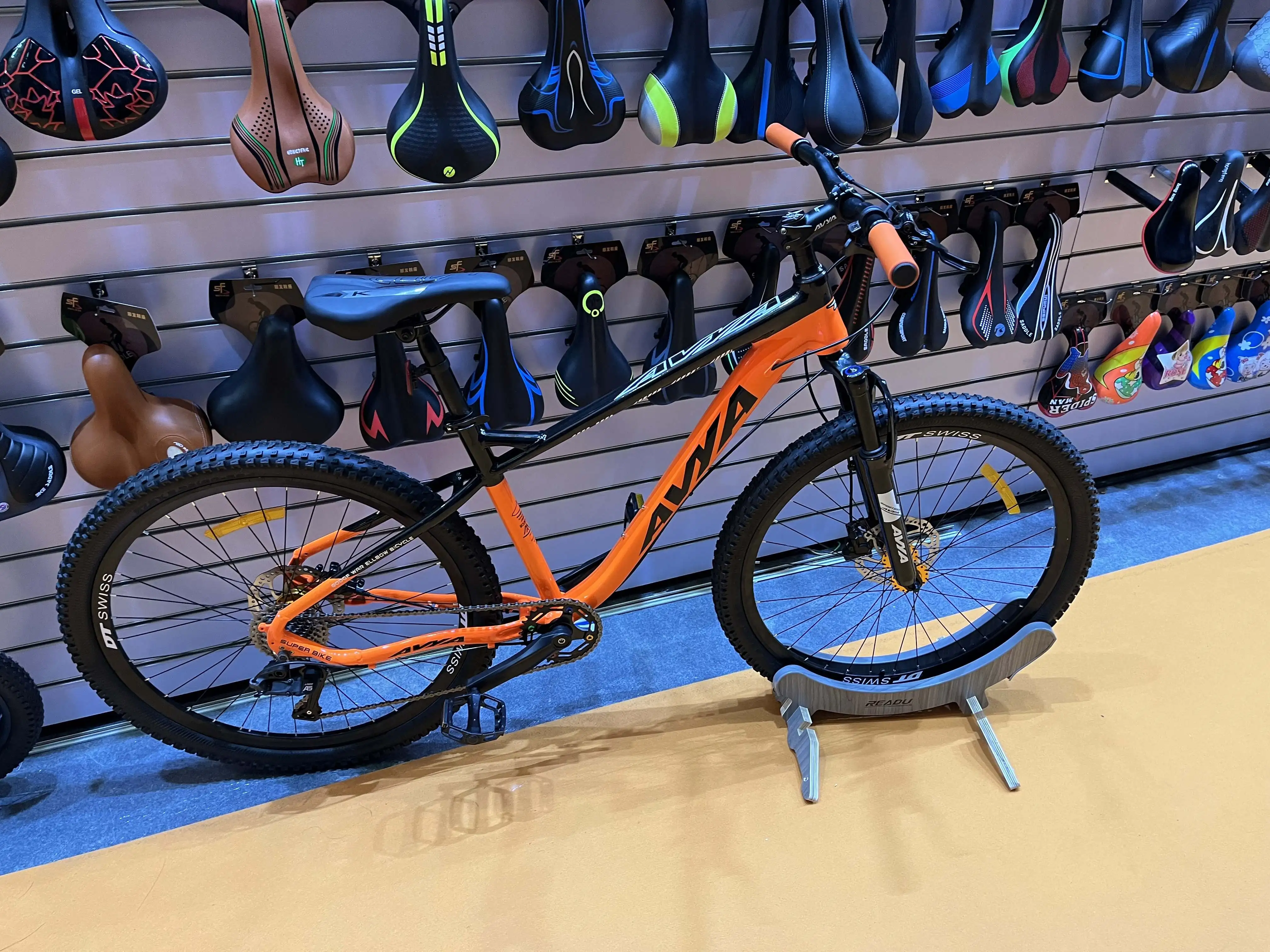 Wholesale custom logo aluminum frame 26-inch 27-speed bike kenda tires aluminum crank and sprocket 9 flywheel mountain bikes