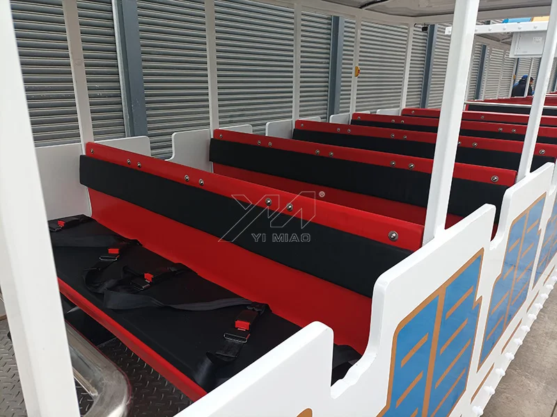 Yimiao 2023 New  Directly factory Big size 60 persons Diesel Train Battery Trackless Train Ride Road Train For Sale