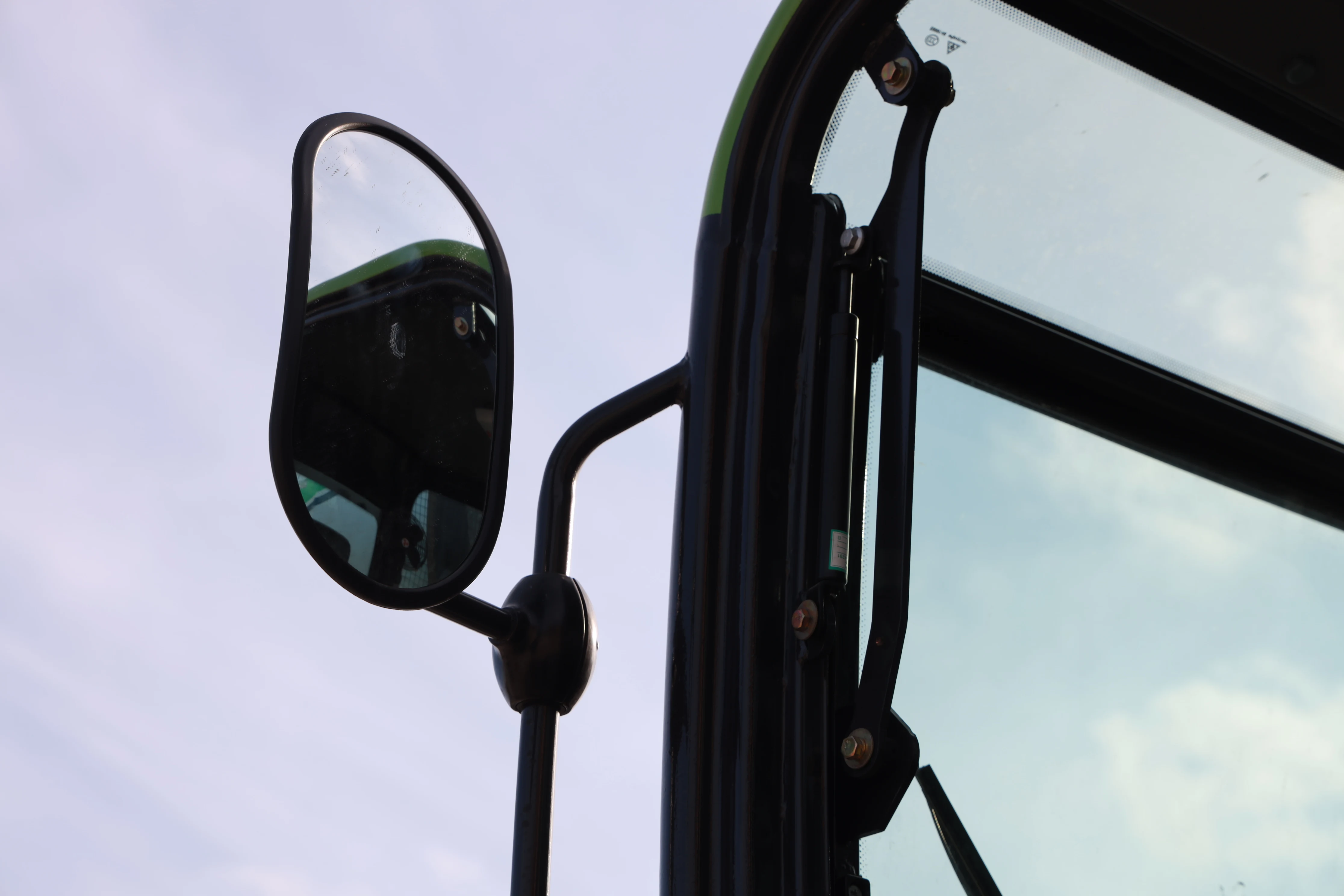 TOP factory HUAYA 3.5 cbm 4 cbm 6.5 cbm Self Loading Concrete Mixer  with EPA/Euro5